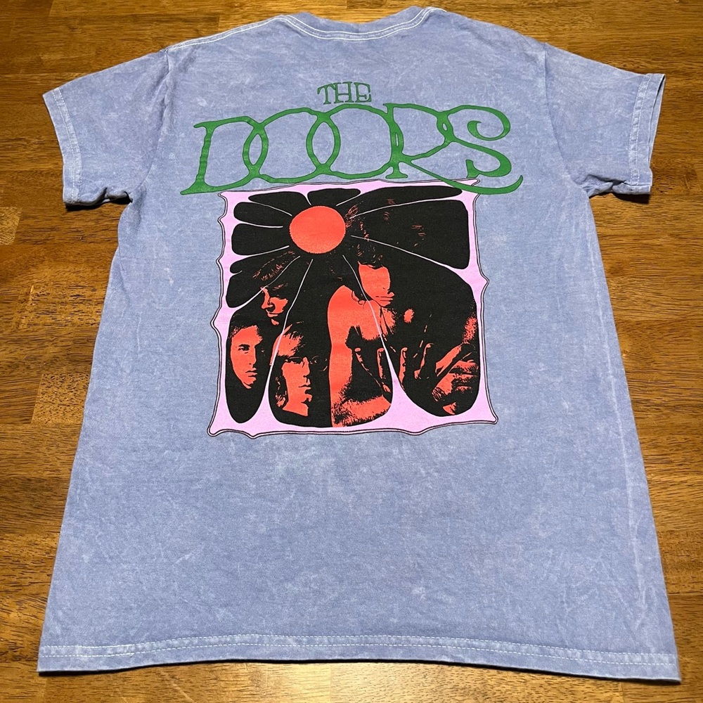 Graphic T-Shirt - Iconic Doors Band - Women’s Small - Picture 4 of 6